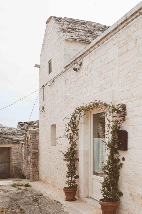 אלברובלו Trulli Lithos Suite מראה חיצוני תמונה