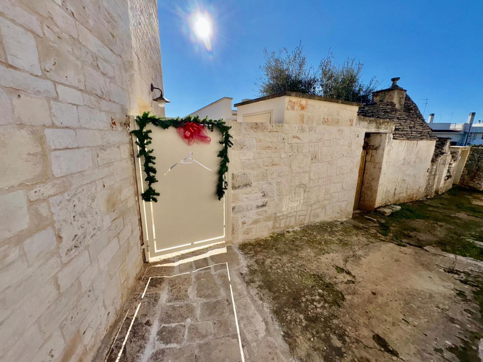 אלברובלו Trulli Lithos Suite מראה חיצוני תמונה